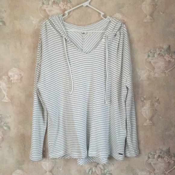 Roxy Tops - 🌹ROXY Beachy Hoodie